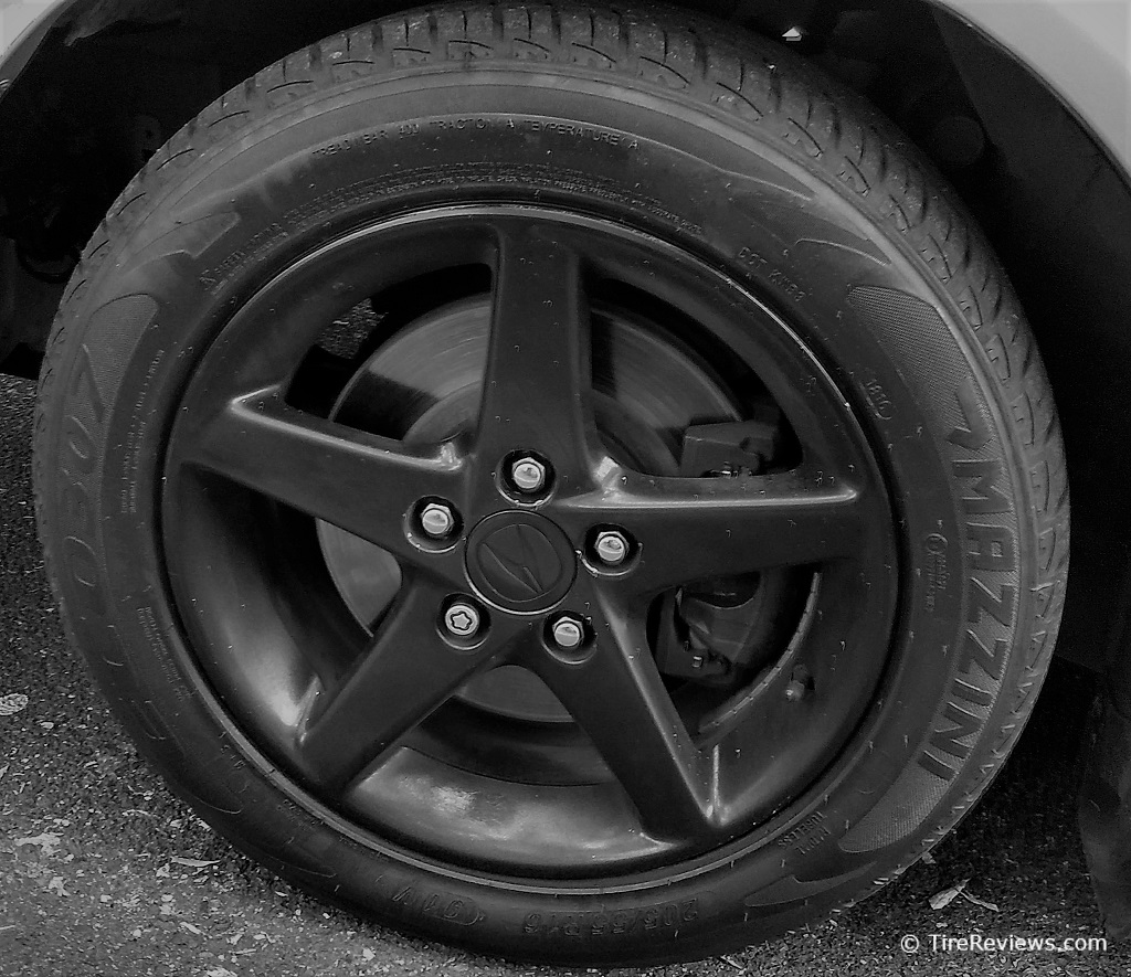 Mazzini ECO307 tire on an Acura sedan