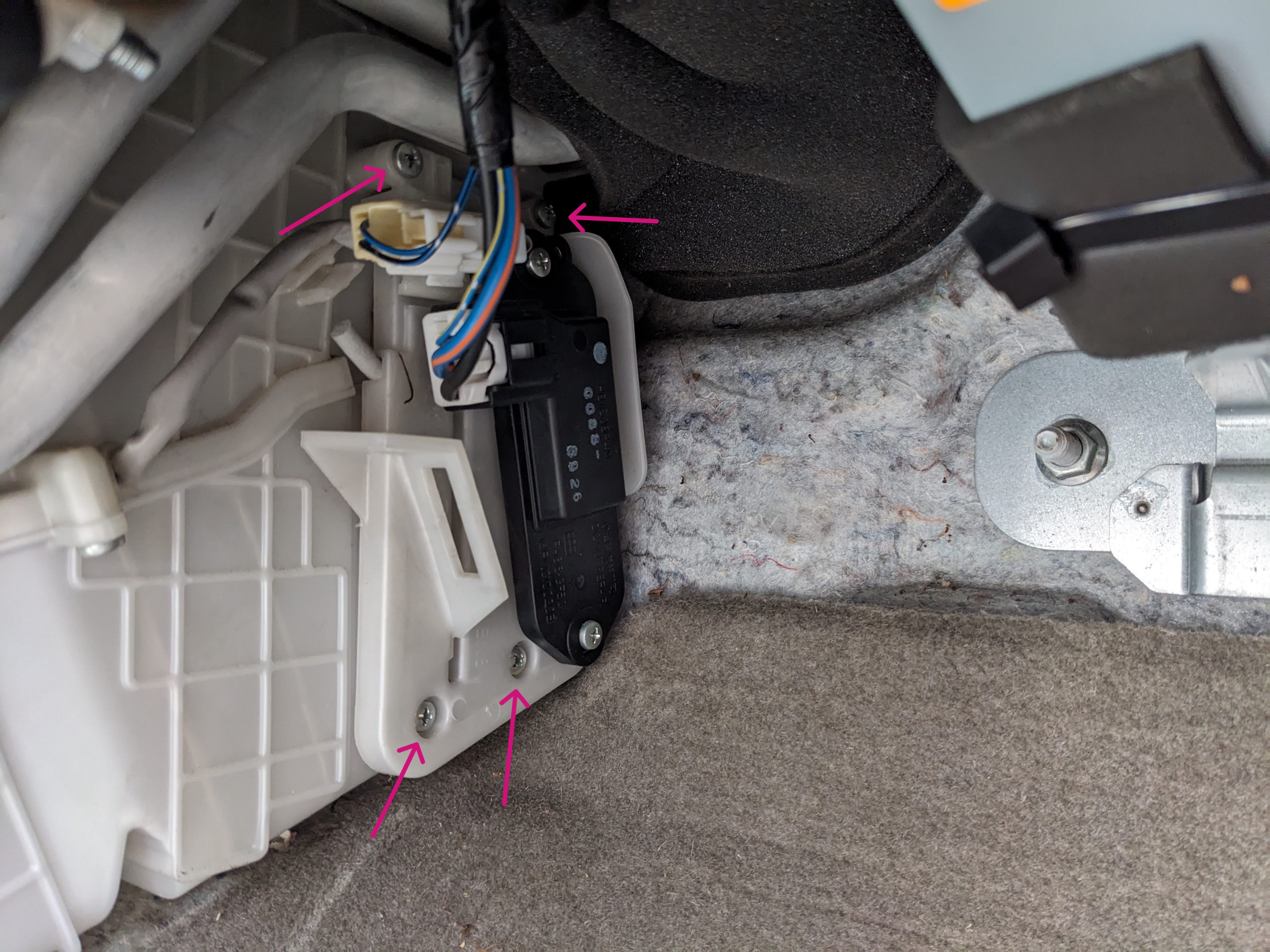 2005-2010 Mazda5 cabin air filter replacement - location of screws - diagram